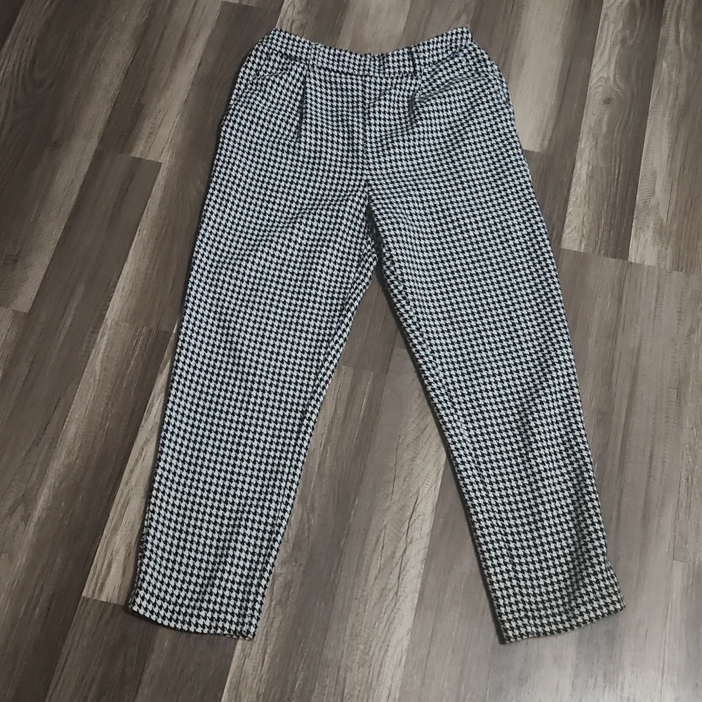 HOUNDSTOOTH Ankle Pants  Size Small Inseam 23' Perfect for Bama football